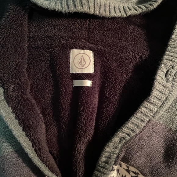 Vintage Volcom Cardigan - Picture 2 of 9